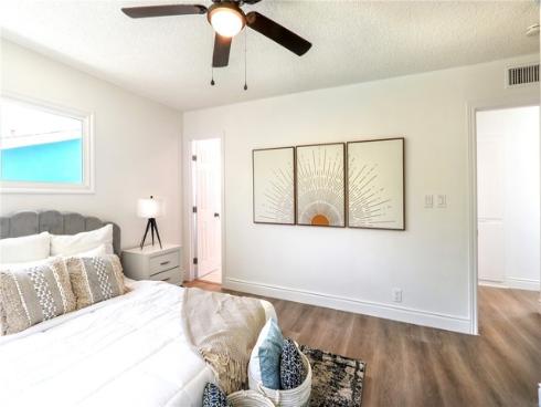 1011 N Whittier , Anaheim, CA