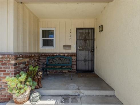 1727 E Romneya Drive, Anaheim, CA