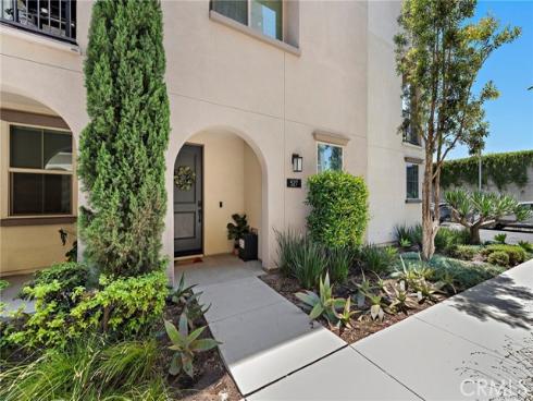527 S Motif Street, Anaheim, CA