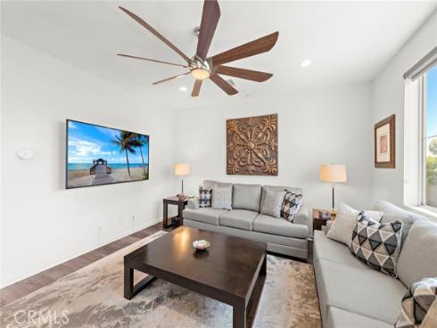 527 S Motif Street, Anaheim, CA