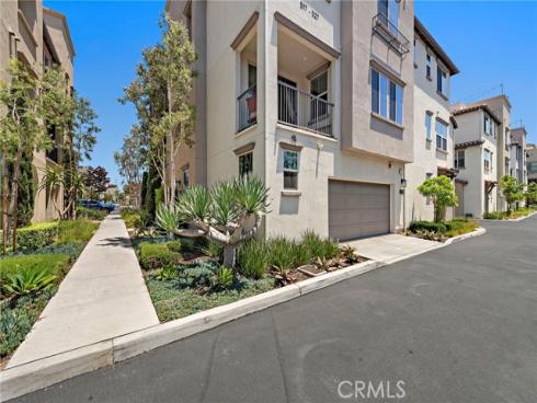 527 S Motif Street, Anaheim, CA
