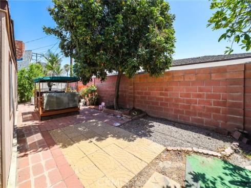 1002 N Iroquois Avenue, Anaheim, CA