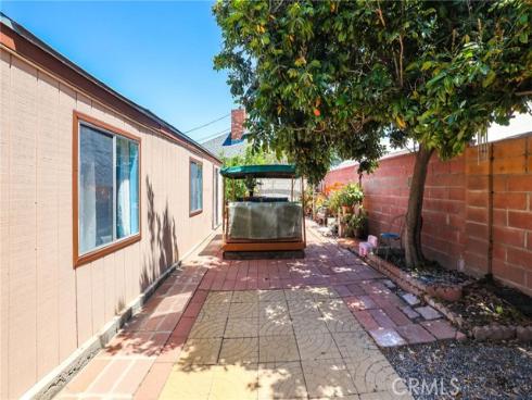 1002 N Iroquois Avenue, Anaheim, CA