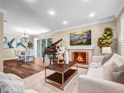 926 W Lamark Lane, Anaheim, CA