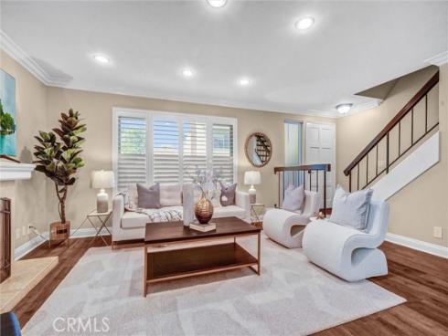 926 W Lamark Lane, Anaheim, CA