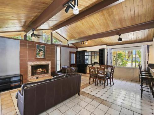 2045 W Clover Avenue, Anaheim, CA