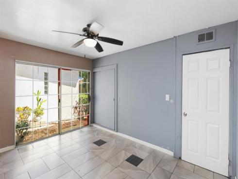 2045 W Clover Avenue, Anaheim, CA