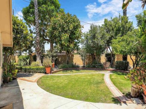 2045 W Clover Avenue, Anaheim, CA