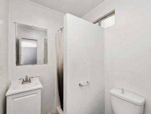 2045 W Clover   Avenue, Anaheim, CA