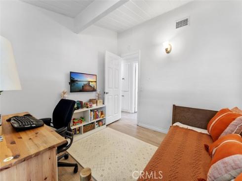 725 N Vine Street, Anaheim, CA