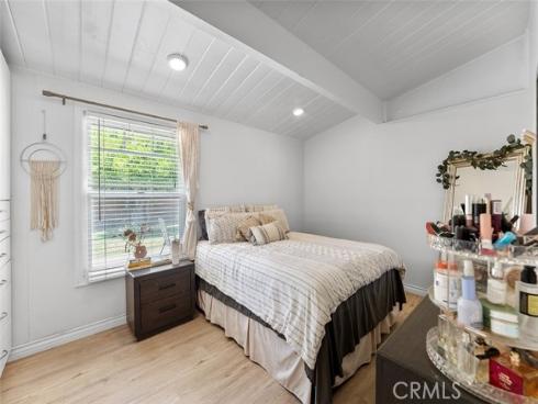 725 N Vine Street, Anaheim, CA