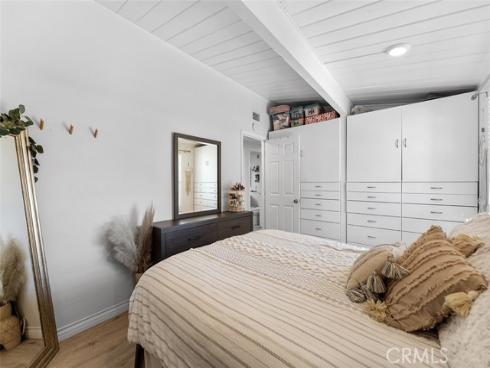 725 N Vine Street, Anaheim, CA