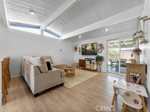 725 N Vine Street, Anaheim, CA