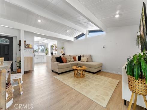 725 N Vine Street, Anaheim, CA