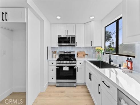 1262 E La Palma A Avenue, Anaheim, CA