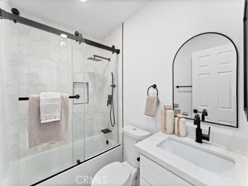 1262 E La Palma A Avenue, Anaheim, CA