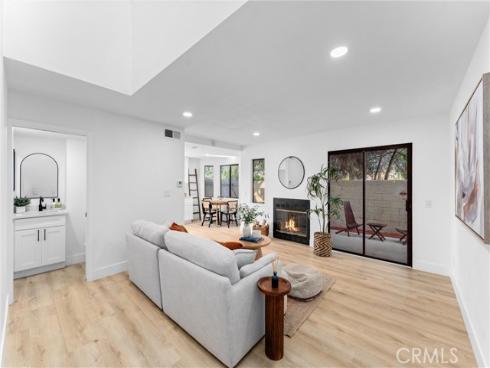 1262 E La Palma A Avenue, Anaheim, CA