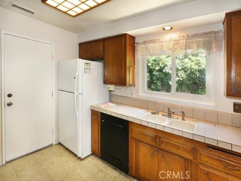 2816 E South St., Anaheim, CA