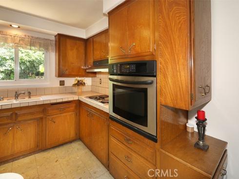 2816 E South St., Anaheim, CA