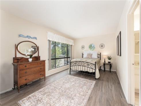 160 S Seneca CI30 Circle, Anaheim, CA