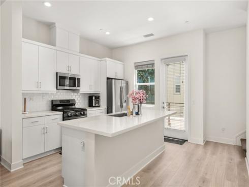 921 E Mason 28 Lane, Anaheim, CA