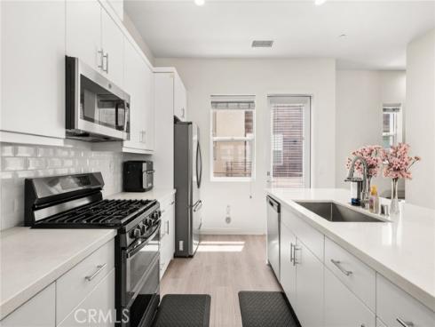 921 E Mason 28 Lane, Anaheim, CA