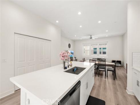 921 E Mason 28 Lane, Anaheim, CA