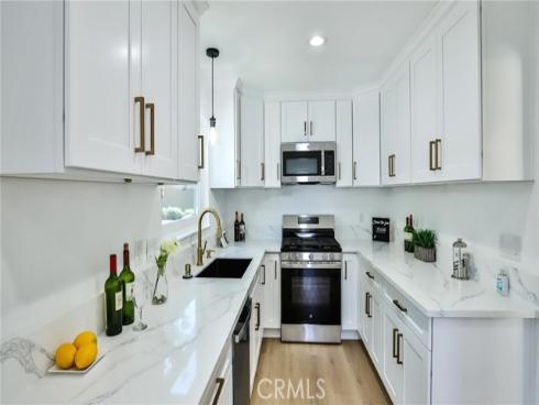 1725 W Beacon   Avenue, Anaheim, CA