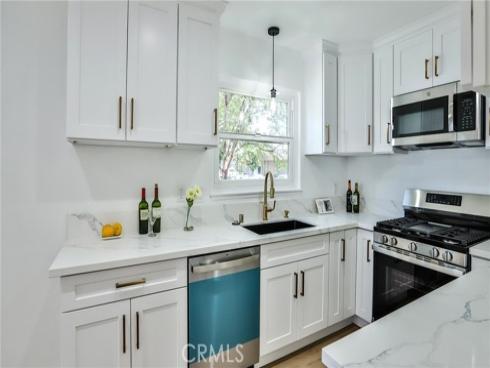 1725 W Beacon   Avenue, Anaheim, CA