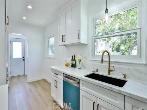 1725 W Beacon   Avenue, Anaheim, CA