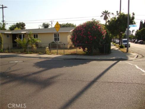 2100 W Dogwood Avenue, Anaheim, CA