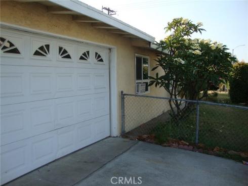 2100 W Dogwood Avenue, Anaheim, CA