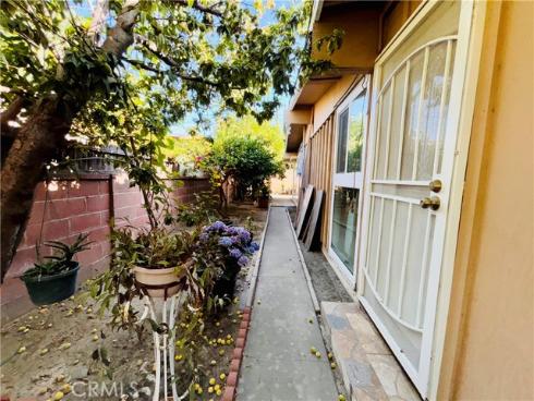 2362 W Mall Avenue, Anaheim, CA