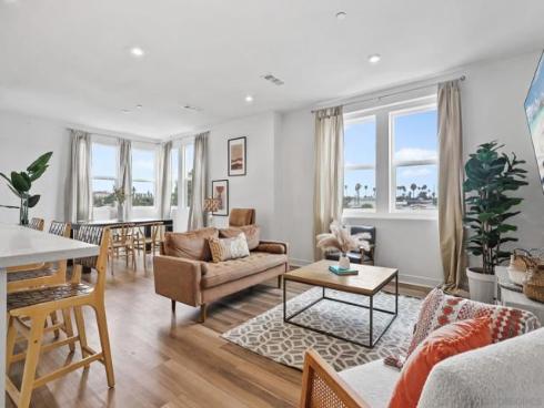 1531 W Bushell , Anaheim, CA