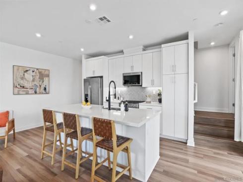 1531 W Bushell , Anaheim, CA