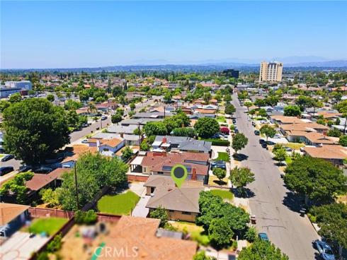 919 N Onondaga Avenue, Anaheim, CA