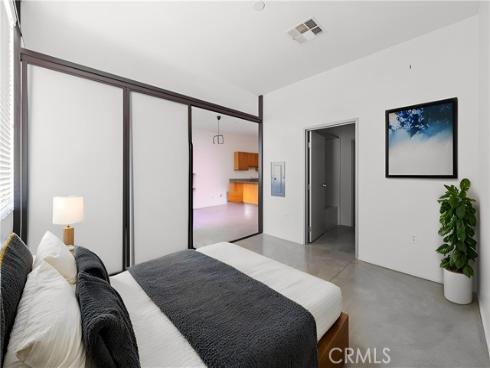 435 W Center Street 429 , Anaheim, CA