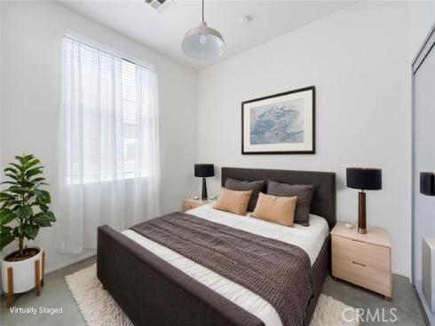 435 W Center Street 429 , Anaheim, CA