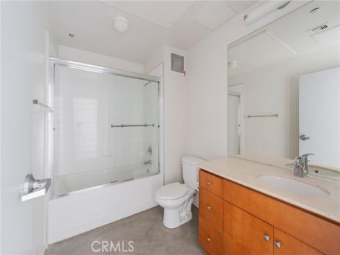 435 W Center Street 429 , Anaheim, CA