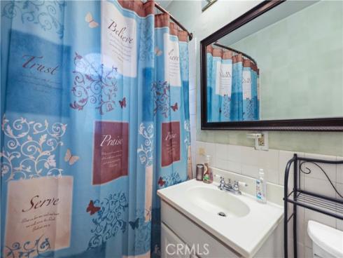 1131 W Beacon   Avenue, Anaheim, CA