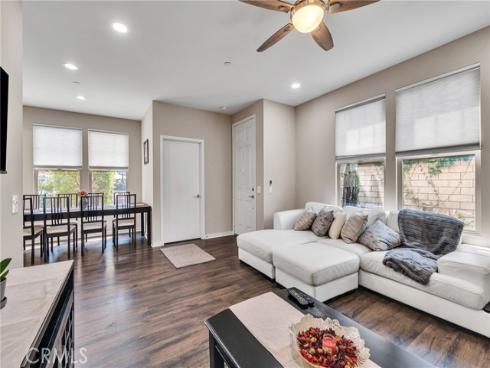 823 Anaheim 104 Boulevard, Anaheim, CA