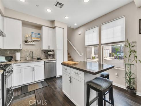 823 Anaheim 104 Boulevard, Anaheim, CA