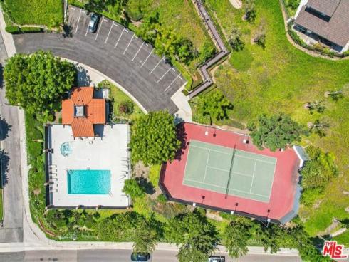 5946 E Calle Principia , Anaheim, CA