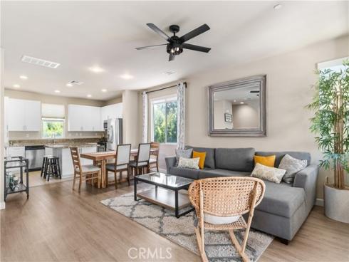 2651 W Lincoln 41 Avenue, Anaheim, CA