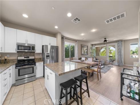 2651 W Lincoln 41 Avenue, Anaheim, CA