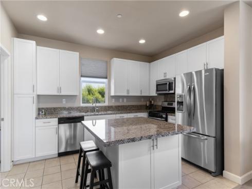 2651 W Lincoln 41 Avenue, Anaheim, CA