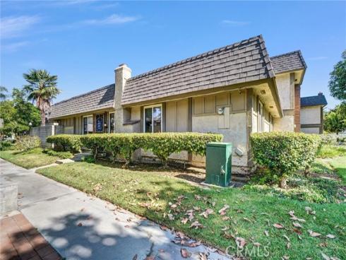 950 S Pearwood Lane, Anaheim, CA