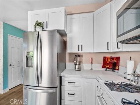 950 S Pearwood Lane, Anaheim, CA