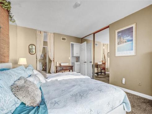 950 S Pearwood Lane, Anaheim, CA