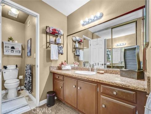 950 S Pearwood Lane, Anaheim, CA